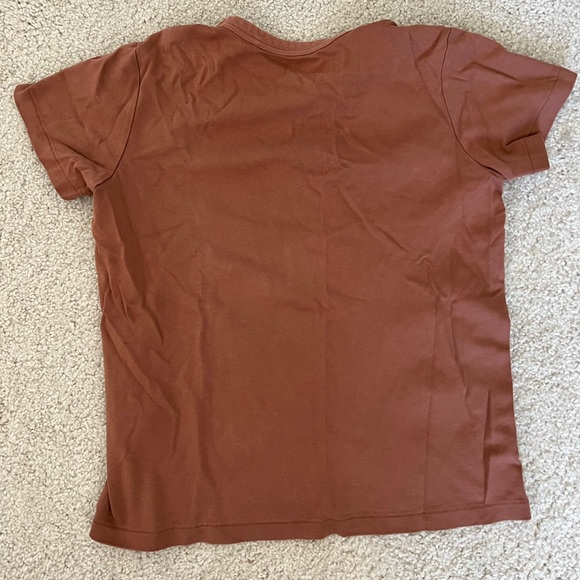 Uniqlo U t-shirts (2) - Picture 3 of 5